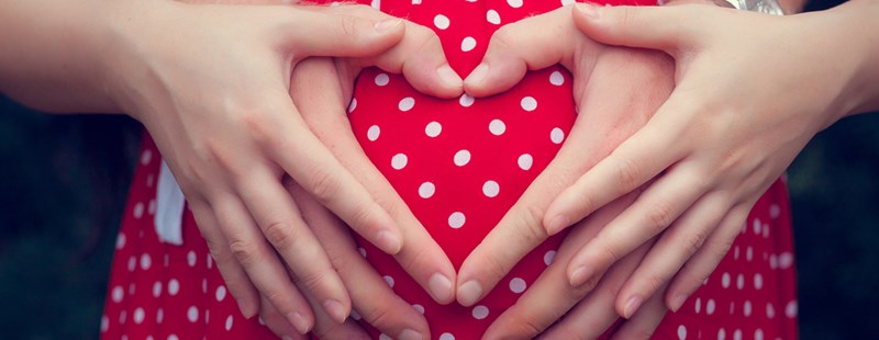 Zaparcia, wymioty, zgaga w ciąży – jak sobie radzić?